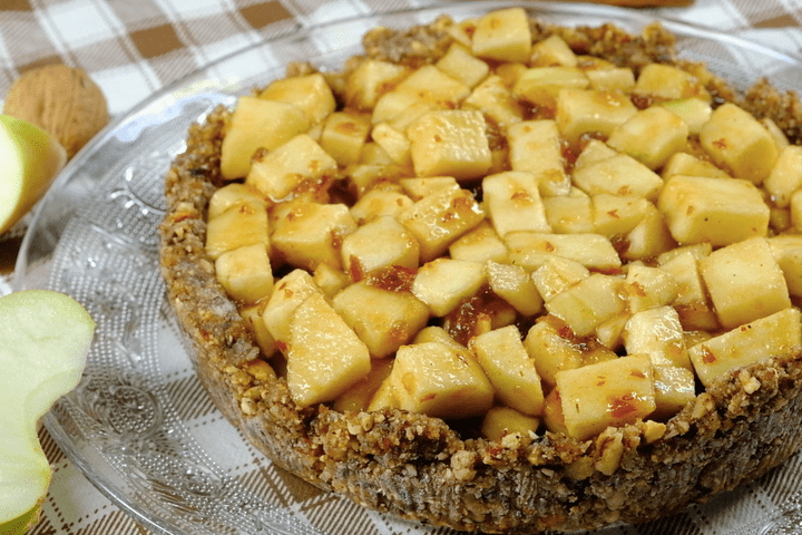 Диетический яблочный пирог без муки, масла и яиц