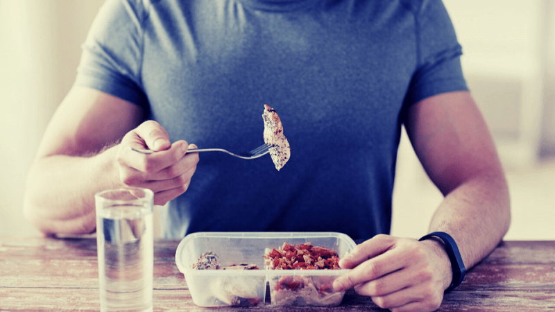 Почему приготовленные меню хороши во время диеты, или лучше есть собственную еду?