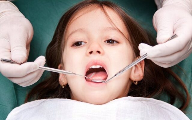 Это должны знать родители: 7 фактов о молочных зубах у детей