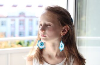 Ошибка на всю жизнь: почему нельзя прокалывать уши девочкам до 14 лет