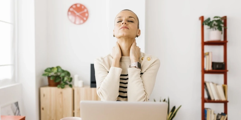 Тренировка от холки на спине: топ 6 простых упражнений