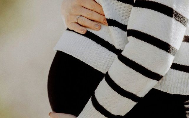 Гимнастика для беременных во 2 триместре: безопасные упражнения для домашних занятий